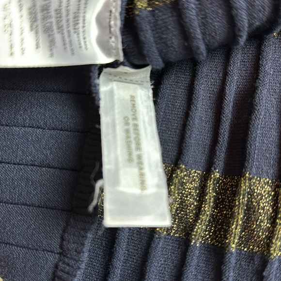 Ann Taylor Knit Skirt Size M - Picture 4 of 6